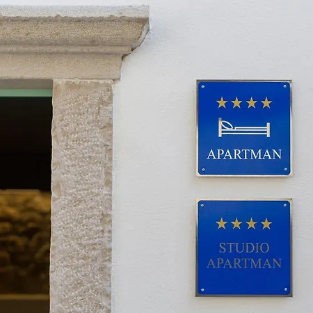 Apartment Vibrant And Elegant Downtown Krk - Classic