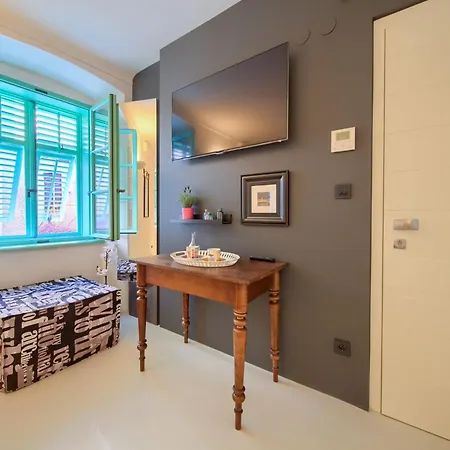 Vibrant And Elegant Downtown Krk - Classic